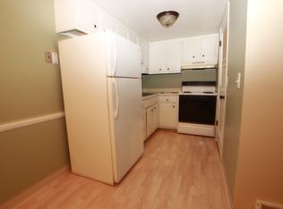 2222 Ferrol St APT 7, Lansing, MI 48911