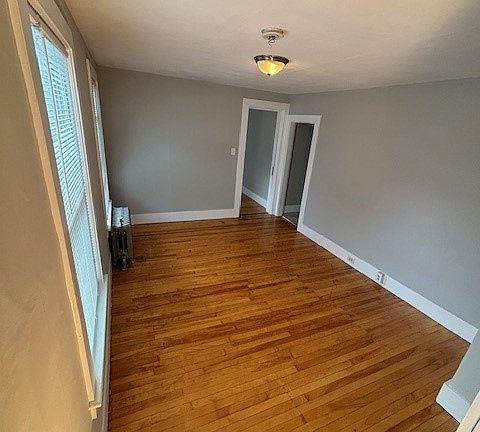 2nd image of 19 Pearl St APT C