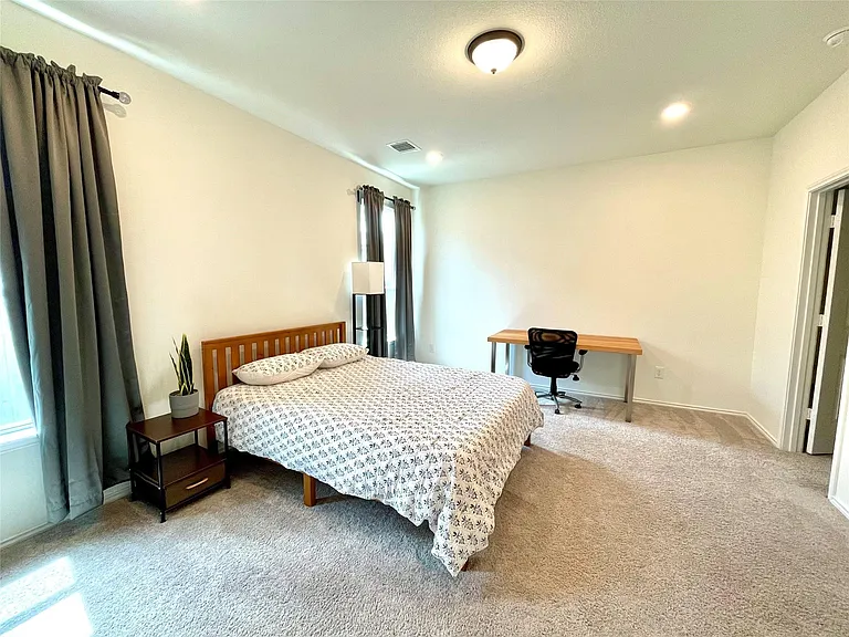 321 Sweet Autumn Dr — Photo 5