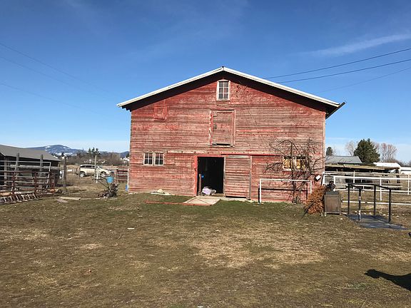 2nd image of 1755 E 16th Ave