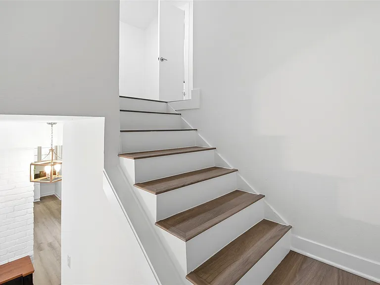 9407 Denbury Way — Photo 33