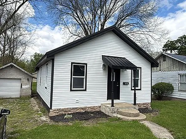 308 W Boston St, Syracuse, IN 46567