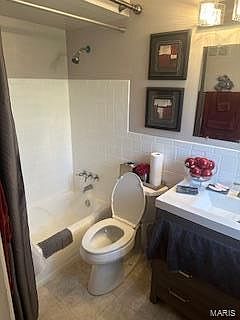 4th image of 2050 Siesta Ln