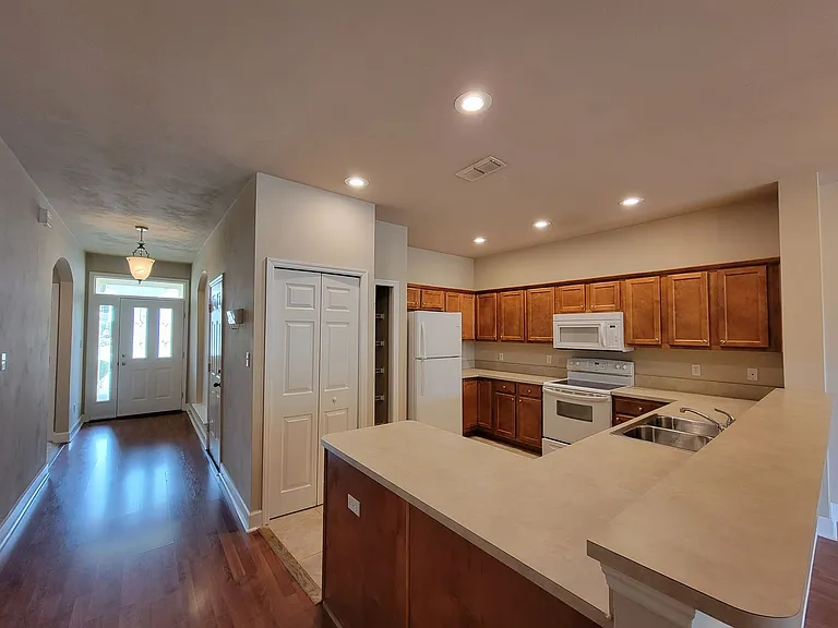 5521 Hampton Woods Way — Photo 17