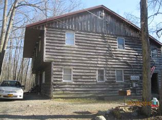201 Snake Hill Rd, Poestenkill, NY 12140
