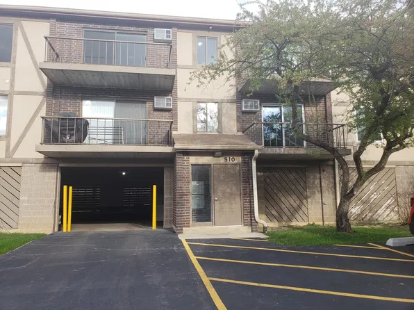 510 Kiowa Dr APT 201, Naperville, IL 60565