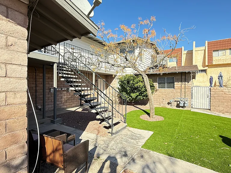 1301 Darlene Way #2 — Photo 2