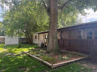 1410 E South St TRAILER 40, Hastings, NE 68901