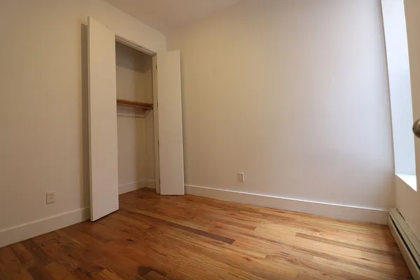 Rented by Compass | media 64