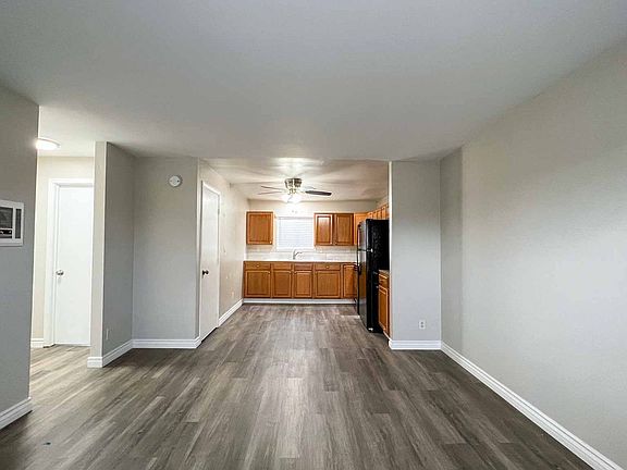 3rd image of 5020-05 Wightman St