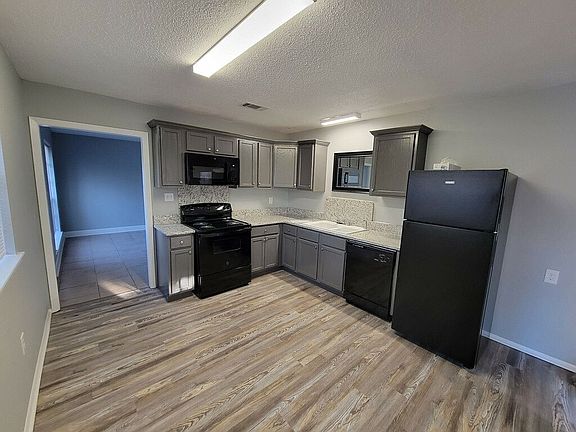 New kitchen 