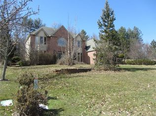 2575 Crane Creek Pkwy, Brecksville, OH 44141