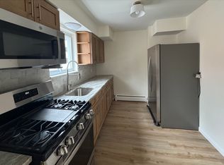 180 Littleton Rd APT 150, Parsippany, NJ 07054