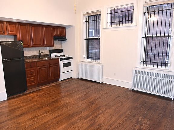 2nd image of 2217 N Broad St #2