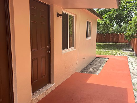 2nd image of 257 NW 57th St
