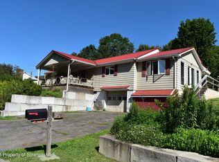 4395 Lower Rhiney Creek Rd, Hallstead, PA 18822