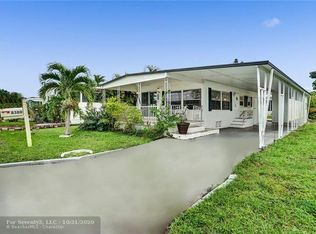 8380 SW 21st St, Davie, FL 33324