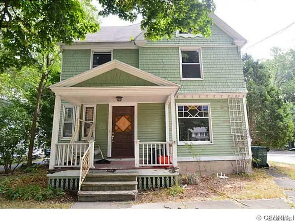 39 N Main St, Honeoye Falls, NY 14472