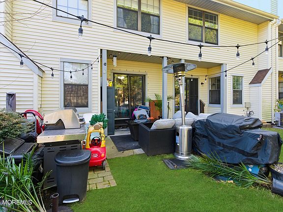 4th image of 1902 Breckenridge Place