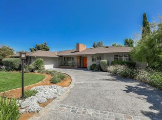 221 Chateau Dr, Los Altos, CA 94022