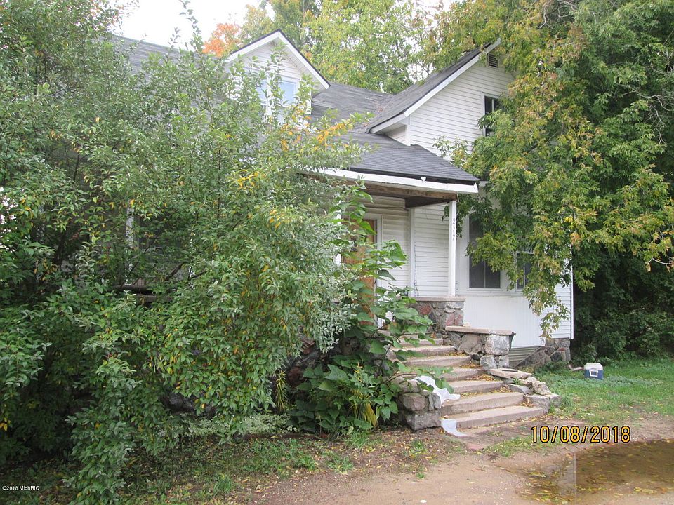 2nd image of 277 N State St