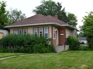 810 N 1st St, Aberdeen, SD 57401