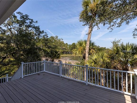 5th image of 63 Royal Pointe Dr