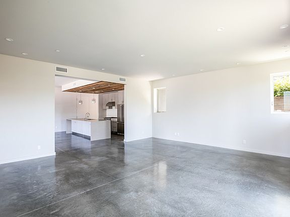 2nd image of 804 6th Ave