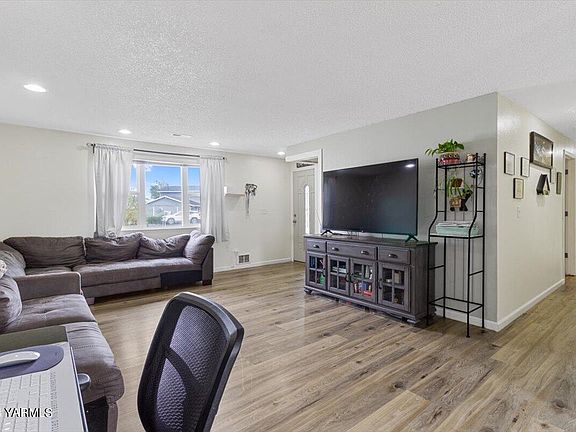 12-1814 Pickens Loop-018-1>