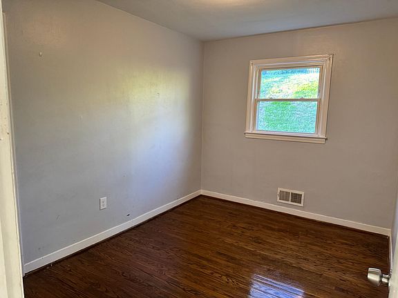 3rd image of 4017 Virginia Ave NW