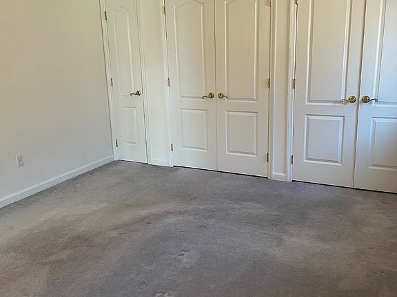 4th image of 111 Waterbury Ave