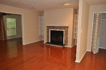 1st image of 1101 Cumberland Ct SE