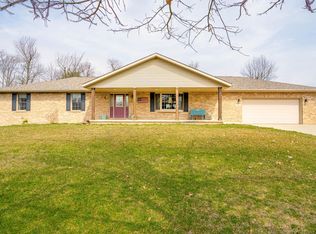 10118 Arapaho Dr, Demotte, IN 46310