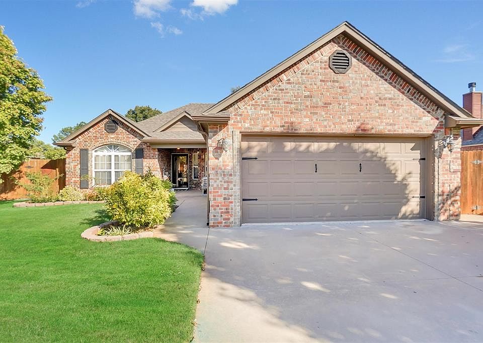 1st image of 328 Beth Ln