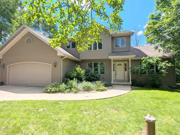 W4954 Emery Ln, Fond Du Lac, WI 54937