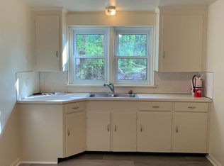 237 W King St #4, Shippensburg, PA 17257