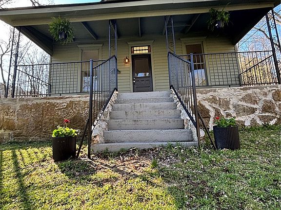 2nd image of 331 Dairy Hollow Rd