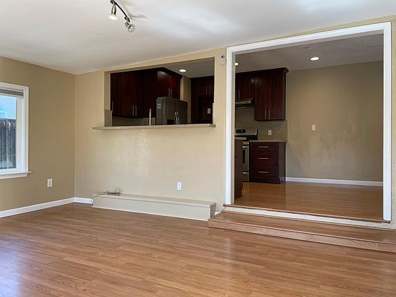 3rd image of 1774 Barcelona Ave