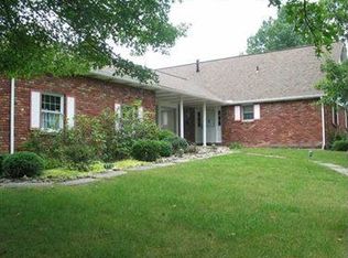 204 Narragansett Dr, McKeesport, PA 15135