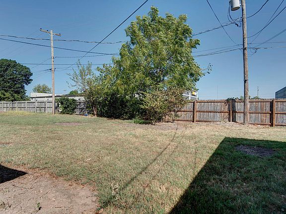3rd image of 2747 E Mcdaniel Street #A & B