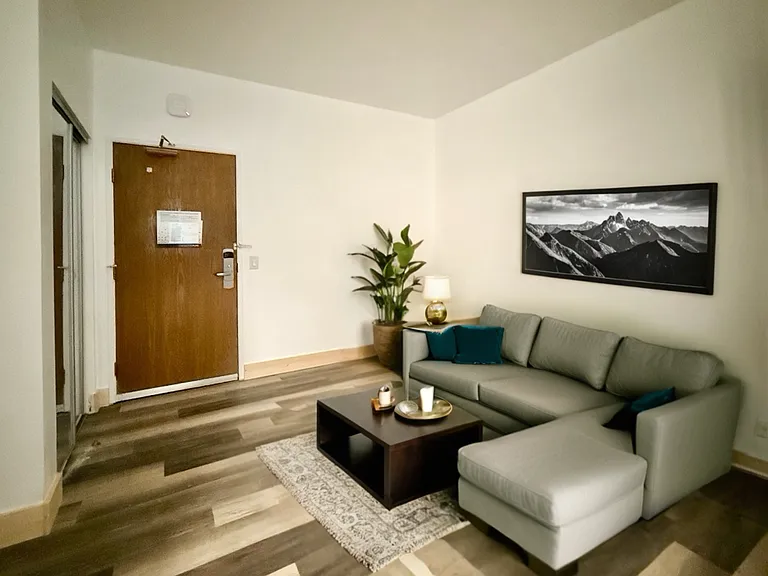 Ski Town Apartments — Photo 131