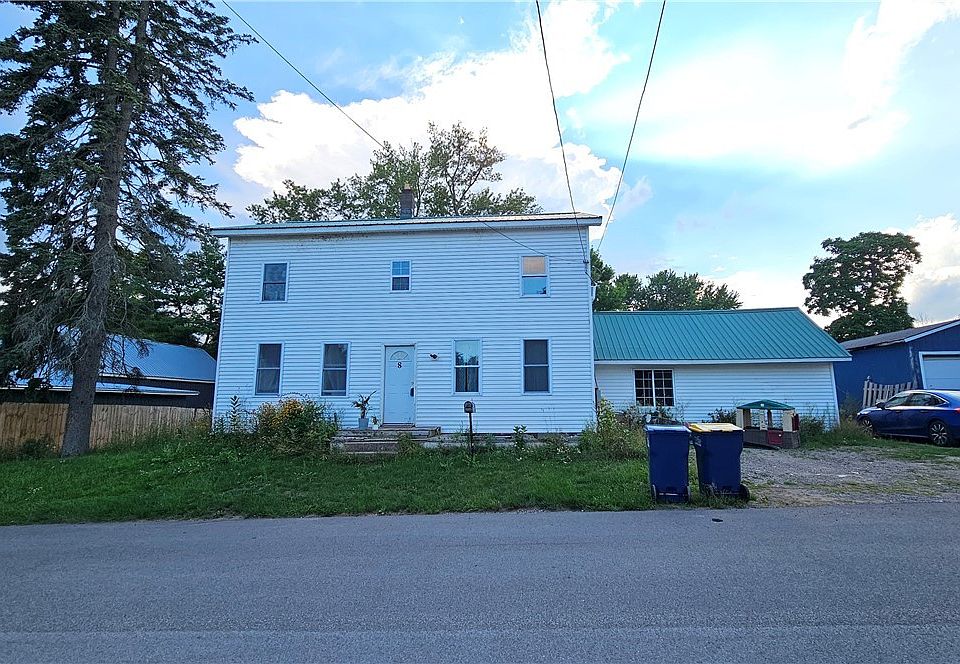 1st image of 8 Park Street Dr