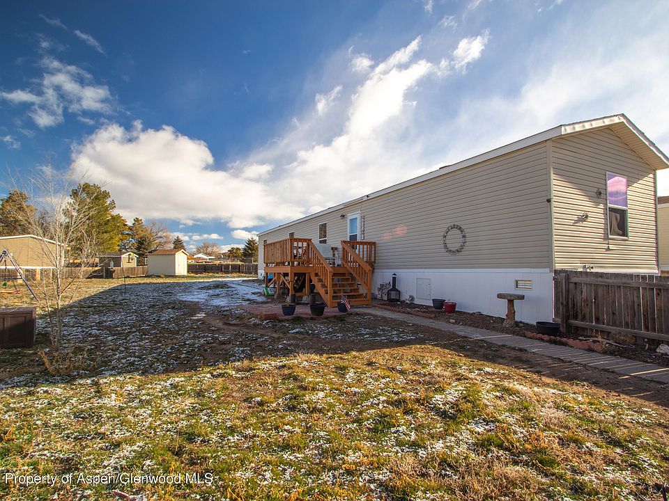 1st image of 104 Mahogany Cir