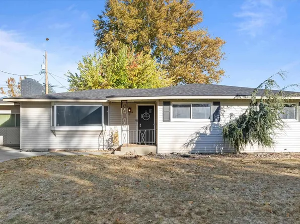 504 W 28th Ave, Kennewick, WA 99337