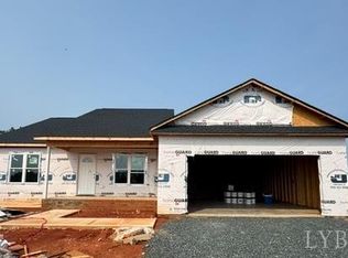 1807 Horseshoe Rd, Appomattox, VA 24522