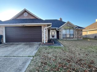 2107 Middle Creek Blvd, Bossier City, LA 71111