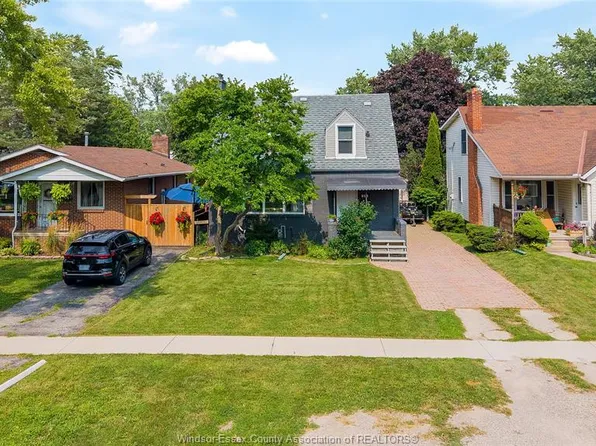 956 Homedale Blvd, Windsor, ON N8S 2T2