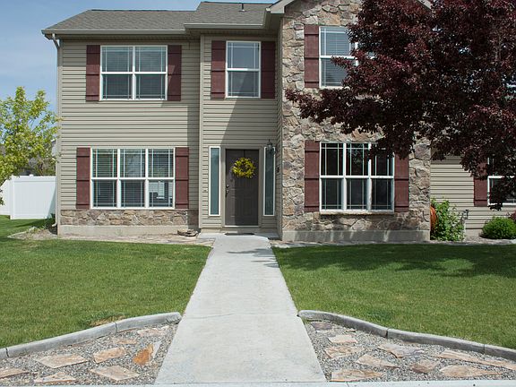 4th image of 1585 Shady Pines Dr