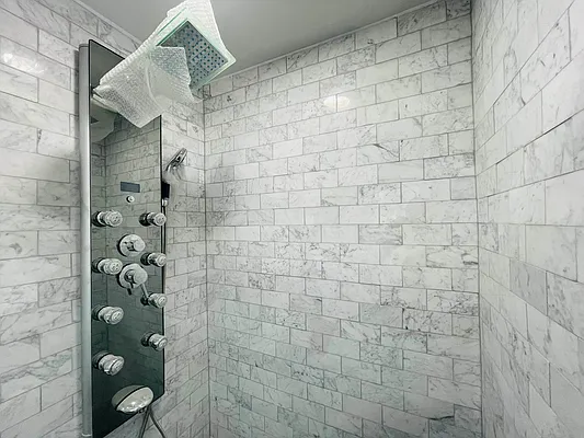 Rented by Real Street Inc | media 6