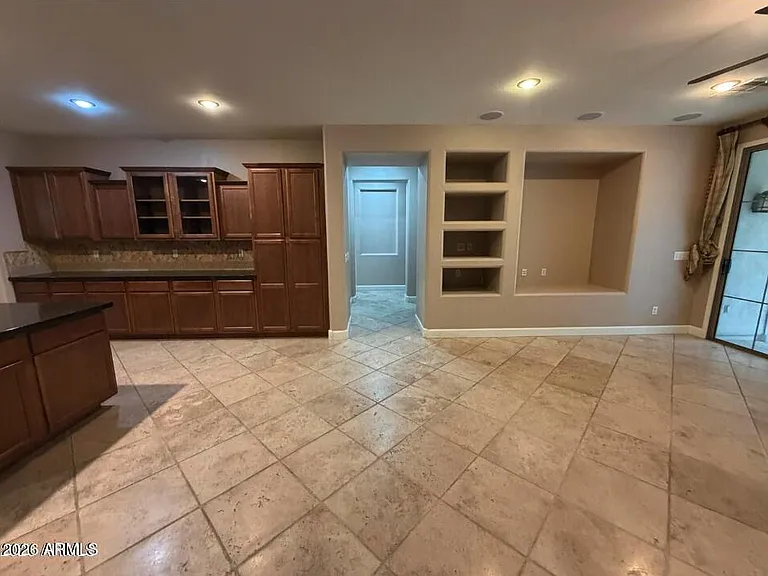421 W Wisteria Pl — Photo 20